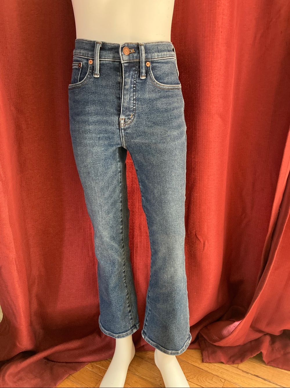 Madewell jeans, size 25p, 23” inseam, cropped,cali demi-boot
